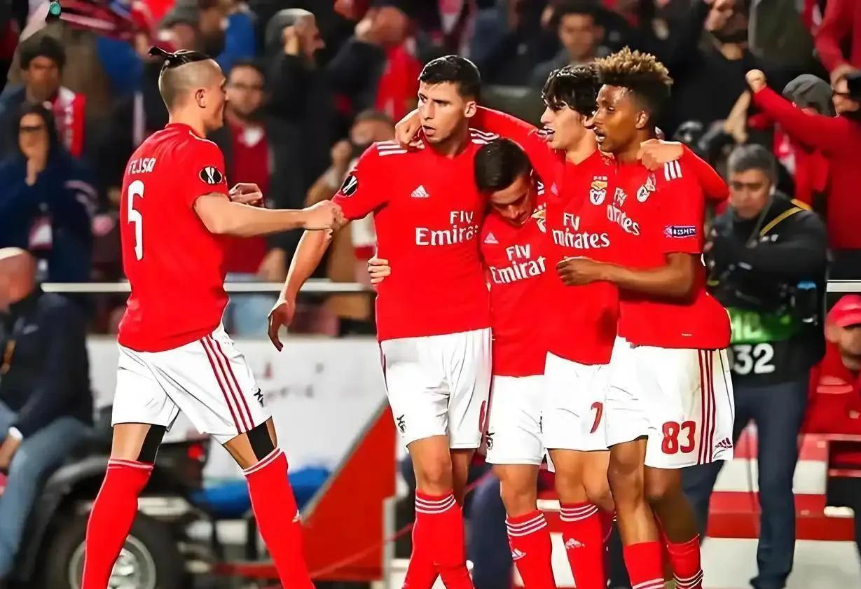 转折点!本菲卡内部沟通;欧洲杯冲刺阶段攻防权衡;球迷炸锅;身体对抗强度拉满的简单介绍 转折点!本菲卡内部沟通;欧洲杯冲刺阶段攻防权衡;球迷炸锅;身体对抗强度拉满的简单介绍