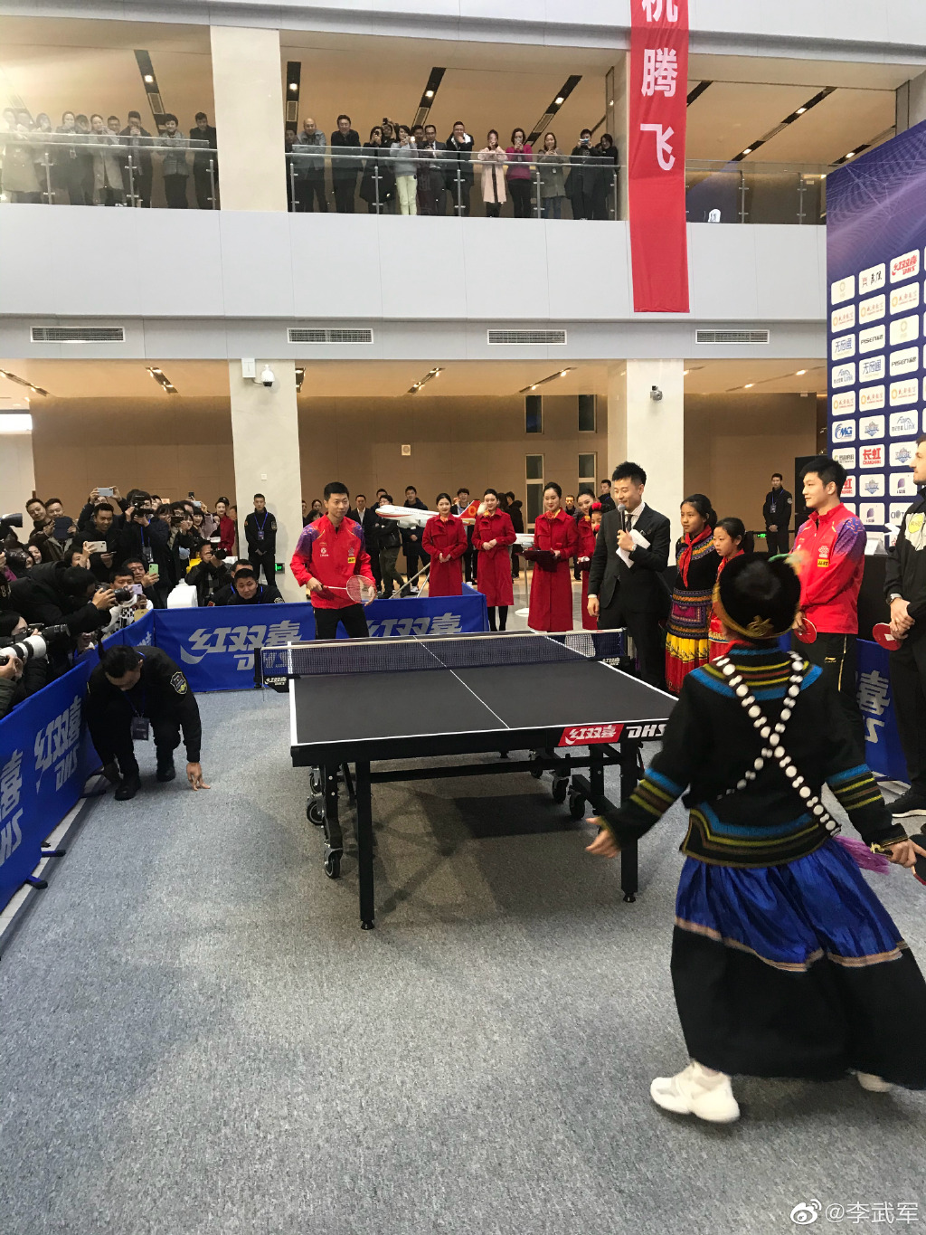 LOL下注网站 -关于葡萄牙体育训练开放日，转会期更衣室发声引欢呼，足总杯在即，临场指挥获称赞的信息