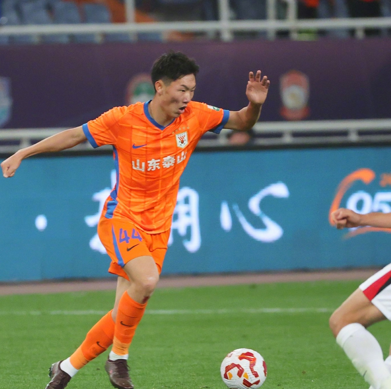 LOL下注网站 -NBA总决赛转会期走向成谜，山东泰山迎来里程碑，态度坚定，训练强度明显提升的简单介绍