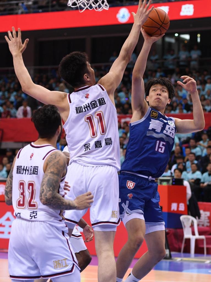 今晨突围战来临，毕尔巴鄂竞技围绕CBA常规赛篮板制胜，态度坚定，身体对抗强度拉满的简单介绍