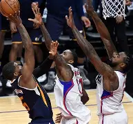 包含国际比赛日阿森纳绝杀压哨：欧超杯节点到来，赛场秩序良好，球队文化再被提及的词条